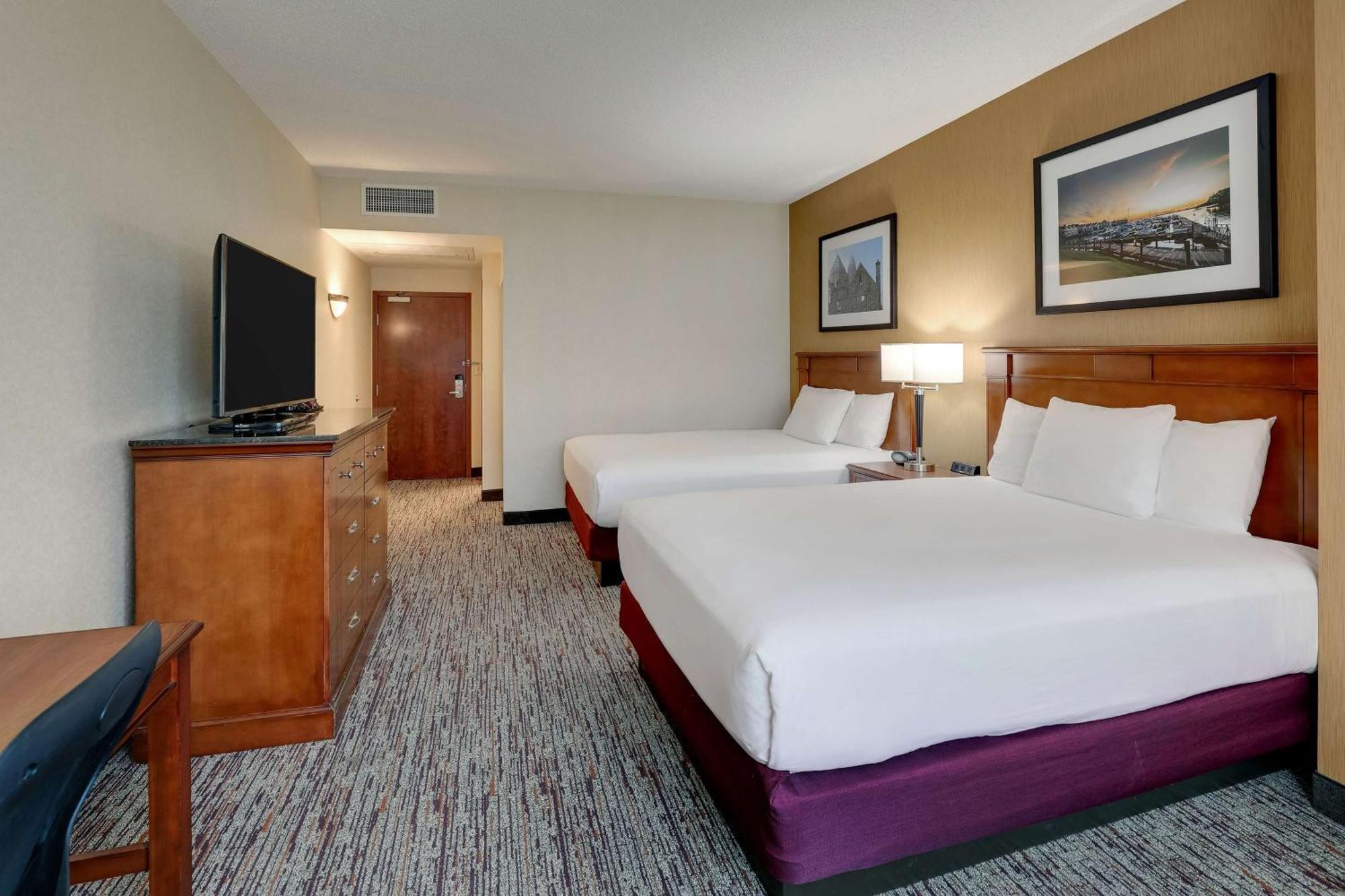 Drury Inn & Suites Charlotte Northlake Exterior foto