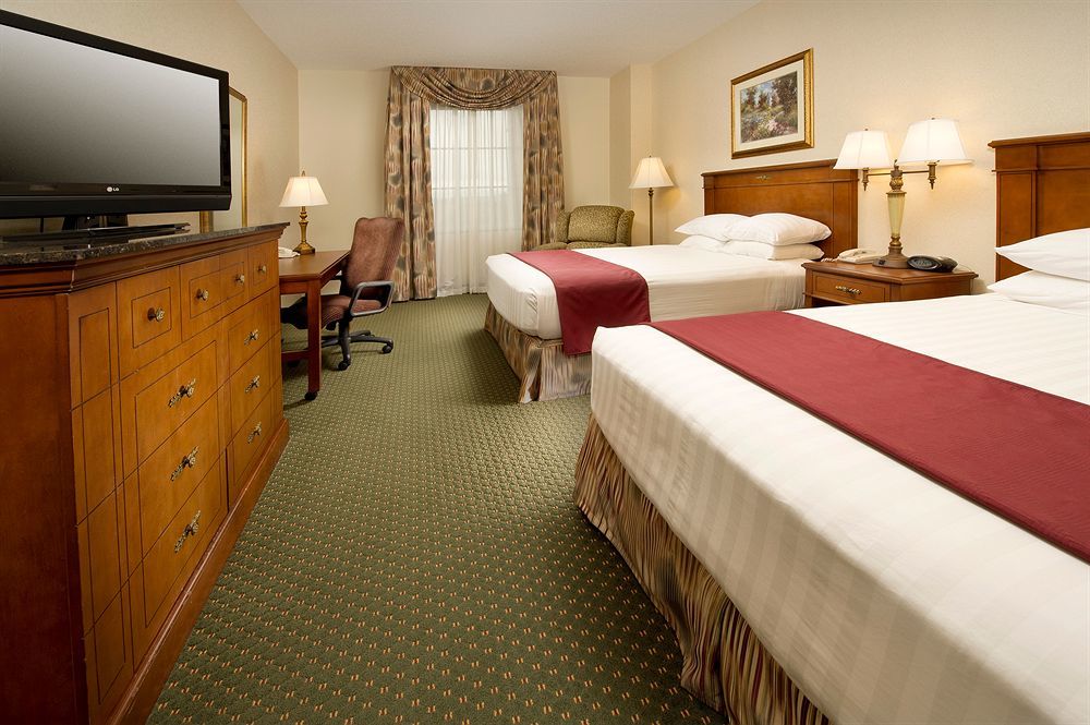 Drury Inn & Suites Charlotte Northlake Exterior foto